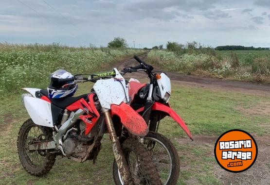 Motos - Honda Crf 2004 Nafta 111111Km - En Venta