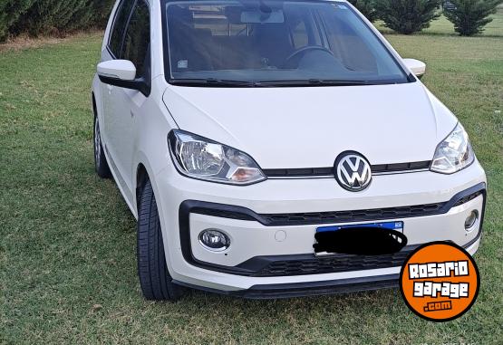 Autos - Volkswagen High up 2017 Nafta 63000Km - En Venta
