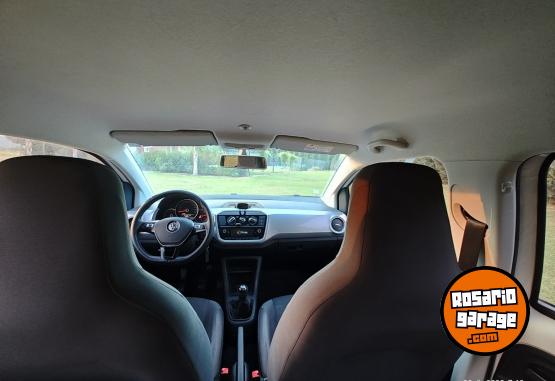 Autos - Volkswagen High up 2017 Nafta 63000Km - En Venta