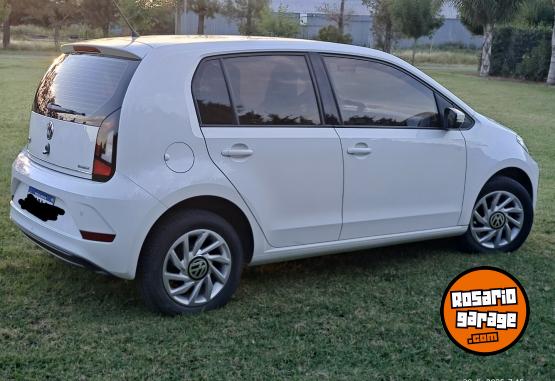 Autos - Volkswagen High up 2017 Nafta 63000Km - En Venta