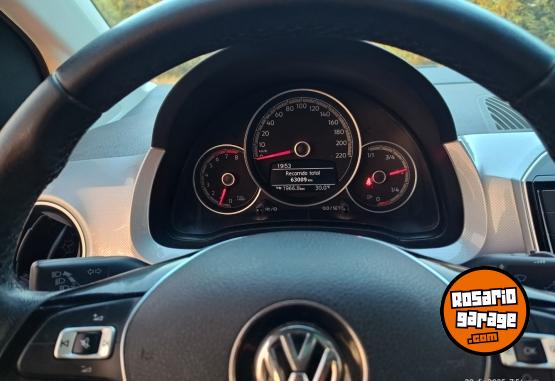 Autos - Volkswagen High up 2017 Nafta 63000Km - En Venta