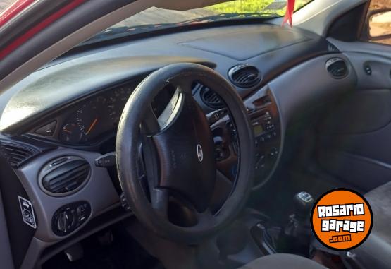 Autos - Ford Ghia 2000 Nafta 400000Km - En Venta