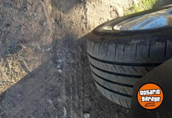 Autos - Ford Ghia 2000 Nafta 400000Km - En Venta