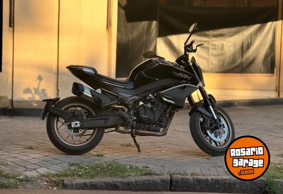 Motos - CF 800NK Sport 2025 Nafta 8500Km - En Venta