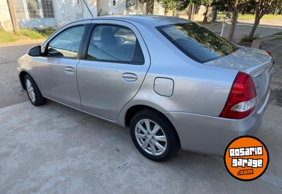 Autos - Toyota Etios 2018 Nafta 33500Km - En Venta