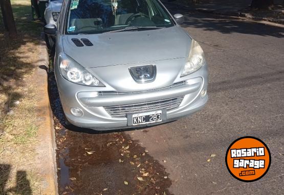 Autos - Peugeot 207 compacto xt 5 ptas 2011 Nafta 86000Km - En Venta