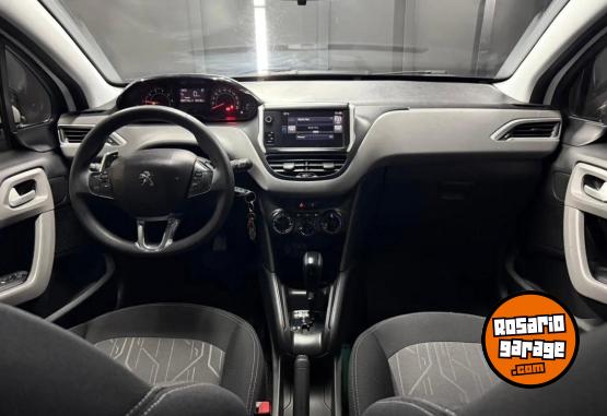 Autos - Peugeot 208 2017 Nafta 90000Km - En Venta