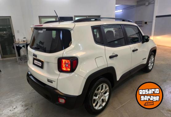 Camionetas - Jeep RENEGADE SPORT AT 2018 2018 Nafta 25000Km - En Venta