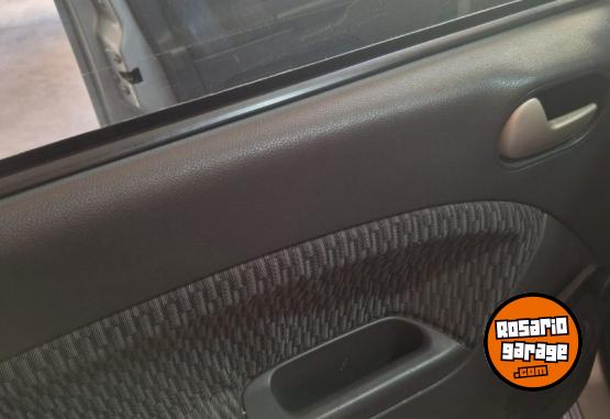 Autos - Ford Fiesta 2007 GNC 197000Km - En Venta