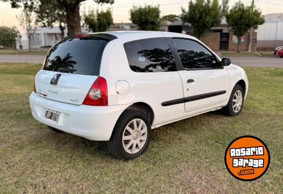 Autos - Renault Clio compus 1.2 2012 Nafta 140000Km - En Venta