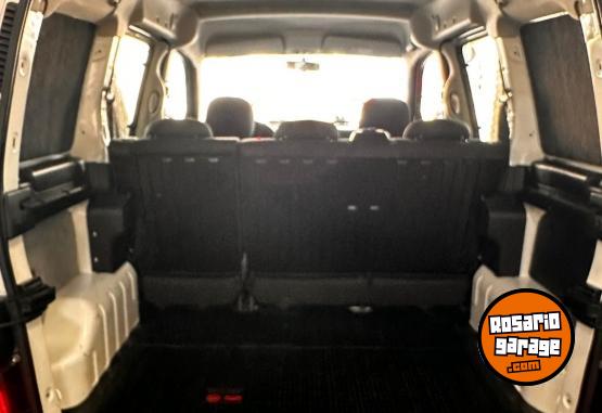 Utilitarios - Peugeot Partner 2018 Diesel 75000Km - En Venta