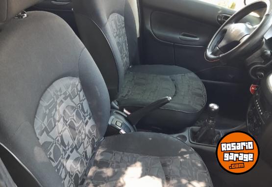 Autos - Peugeot Compact 1.9 xs 2011 Diesel 141000Km - En Venta