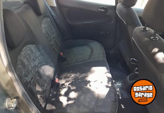Autos - Peugeot Compact 1.9 xs 2011 Diesel 141000Km - En Venta