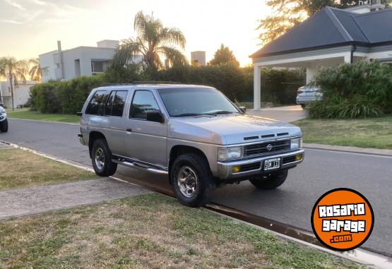 Camionetas - Nissan Pathfinder 1994 Nafta 200000Km - En Venta