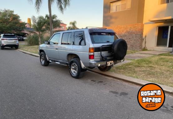 Camionetas - Nissan Pathfinder 1994 Nafta 200000Km - En Venta