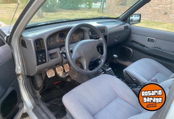 Camionetas - Nissan Pathfinder 1994 Nafta 200000Km - En Venta