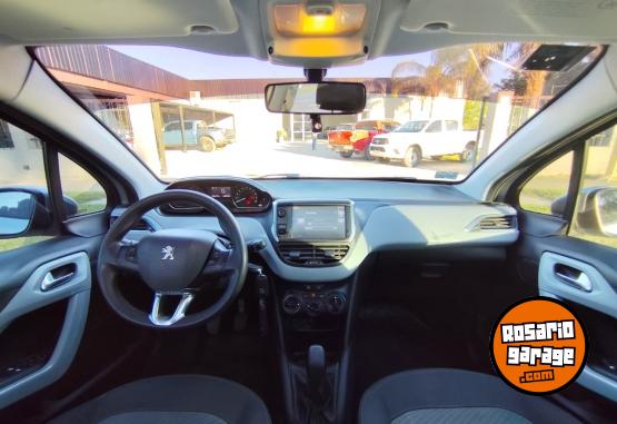 Autos - Peugeot 208 Allure 1.6Touchscreen 2015 Nafta 156200Km - En Venta