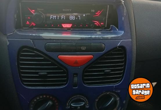 Autos - Fiat Palio 2004 Nafta 259900Km - En Venta