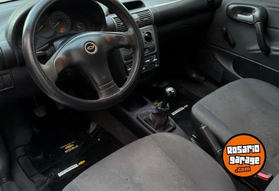 Autos - Chevrolet Corsa 2005 Nafta 205000Km - En Venta