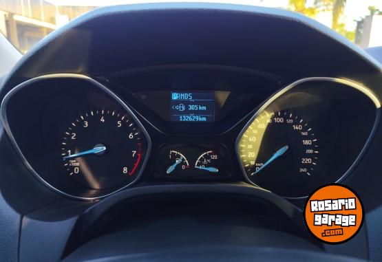 Autos - Ford Focus 4P 2.0L N SE Plus 2015 Nafta 132600Km - En Venta