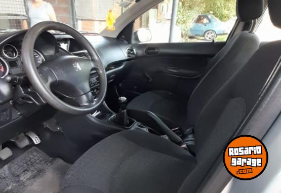 Autos - Peugeot 207 2012 Nafta 189000Km - En Venta