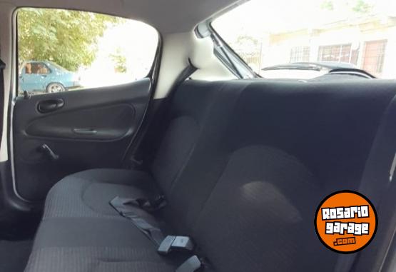 Autos - Peugeot 207 2012 Nafta 189000Km - En Venta