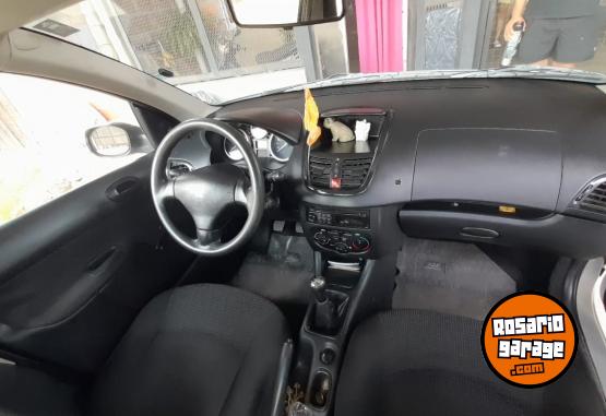 Autos - Peugeot 207 2012 Nafta 189000Km - En Venta