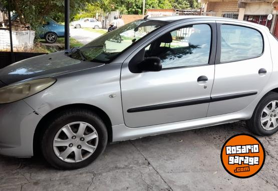 Autos - Peugeot 207 2012 Nafta 189000Km - En Venta