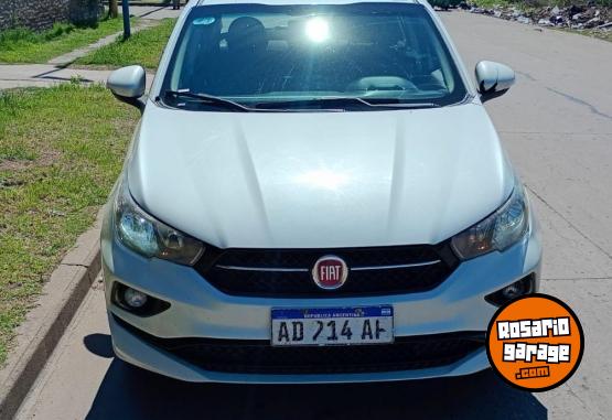Autos - Fiat Cronos 2018 GNC 210000Km - En Venta