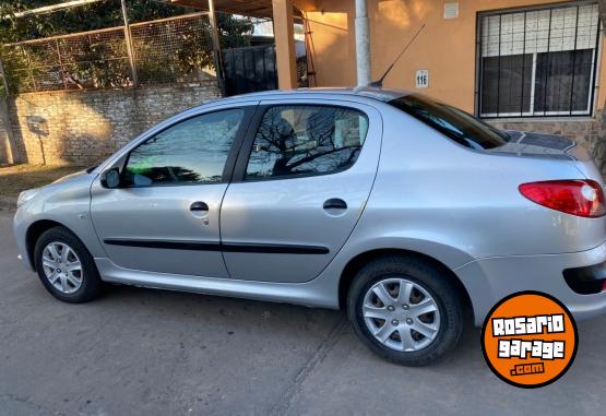 Autos - Peugeot 207 2011 Nafta 120000Km - En Venta