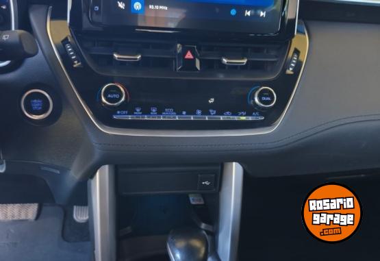 Autos - Toyota Corolla Cross seg cvt 2022 Nafta 50000Km - En Venta