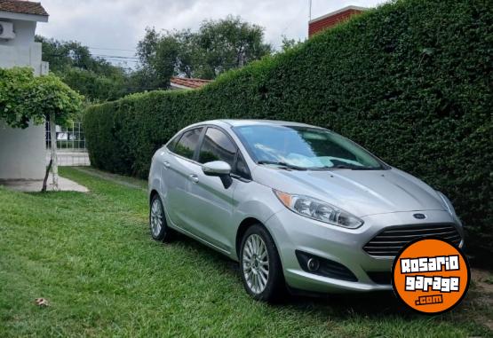 Autos - Ford Fiesta 2016 GNC 111111Km - En Venta