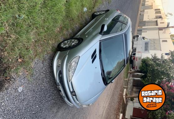 Autos - Peugeot 206 2003 Nafta 270000Km - En Venta