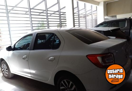 Autos - Renault Logan 2023 Nafta 35000Km - En Venta