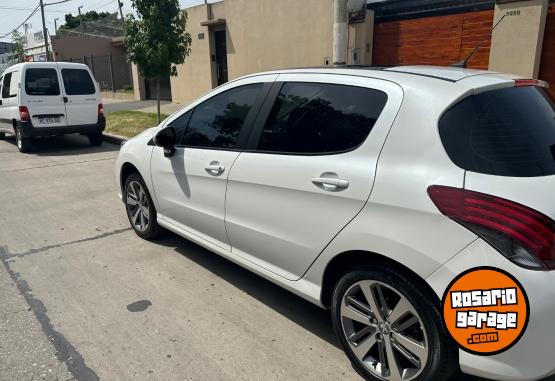 Autos - Peugeot 308 ALLURE+NAVEGADOR 2018 Diesel 27000Km - En Venta