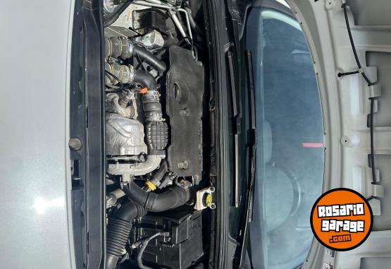 Autos - Peugeot 308 ALLURE+NAVEGADOR 2018 Diesel 27000Km - En Venta