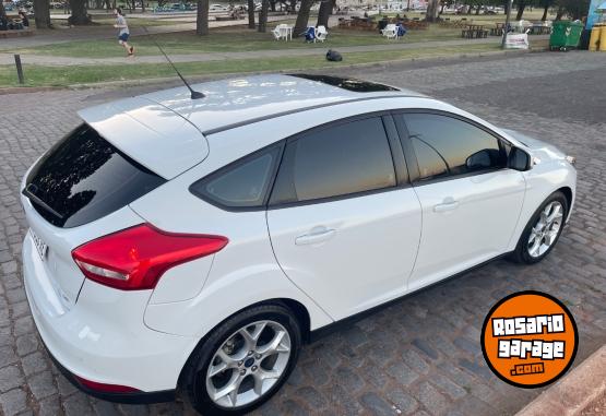 Autos - Ford Focus 2016 Nafta 130000Km - En Venta