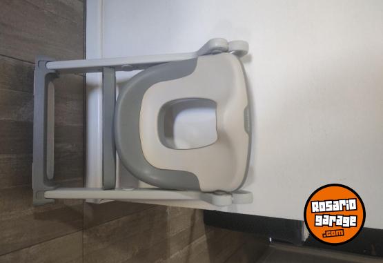Artículos para bebé - Asiento reductor con escalera carestino - En Venta