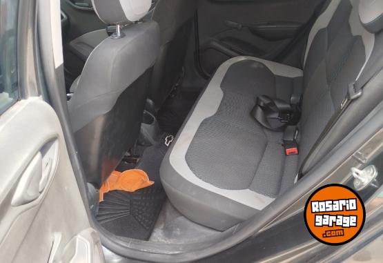Autos - Chevrolet Onix 2016 Nafta 143000Km - En Venta