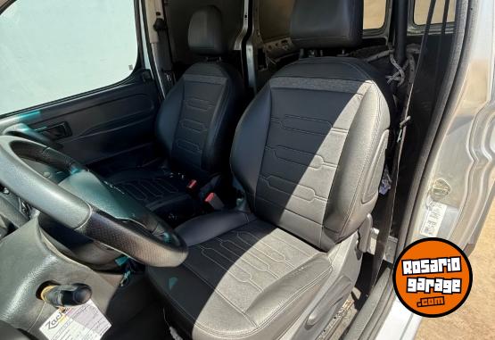 Autos - Peugeot Partner Hdi 2017 Diesel 160000Km - En Venta