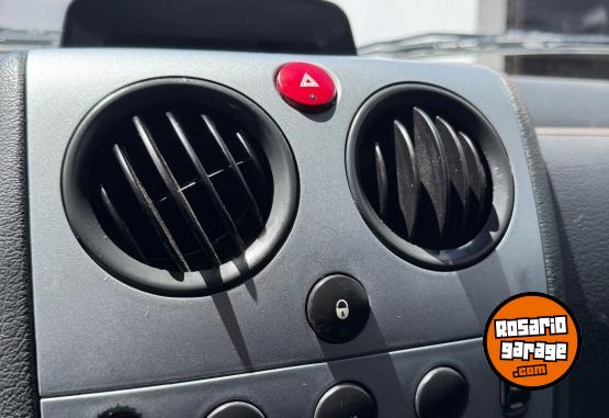 Autos - Peugeot Partner Hdi 2017 Diesel 160000Km - En Venta