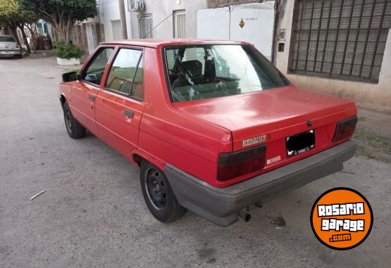 Autos - Renault 9 1994 Nafta 177000Km - En Venta