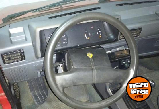 Autos - Renault 9 1994 Nafta 177000Km - En Venta