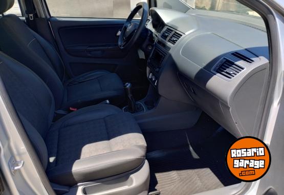 Autos - Volkswagen SURAN TRENDLINE 1.6N 2015 Nafta 115000Km - En Venta