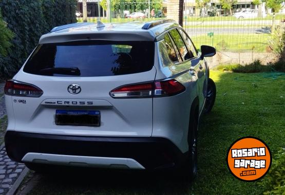 Autos - Toyota Corolla Cross 2023 Nafta 90000Km - En Venta