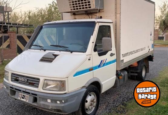 Camiones y Gr�as - Iveco 4910. Con equipo de fr�o. - En Venta