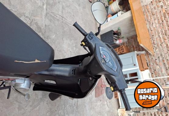 Motos - Motomel Blitz 110 2021 Nafta 14000Km - En Venta