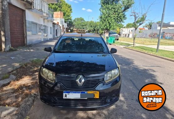 Autos - Renault Logan 2018 GNC 111111Km - En Venta