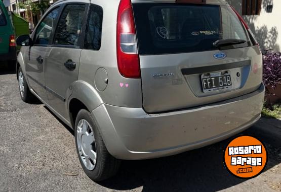 Autos - Ford Fiesta 2005 Nafta 140000Km - En Venta