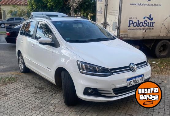 Autos - Volkswagen Suran Highline 2018 Nafta 67000Km - En Venta